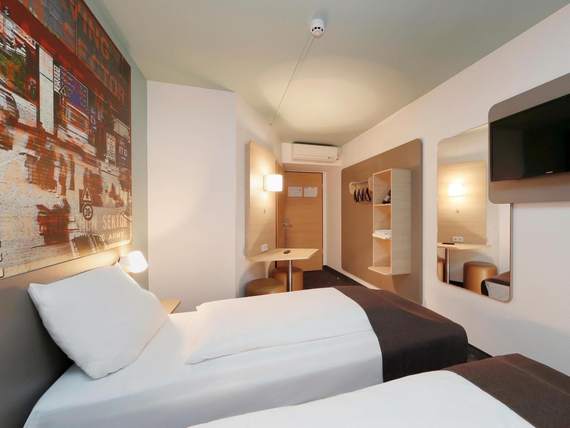 B&B Hotel Berlin-Dreilinden Kleinmachnow Exteriör bild