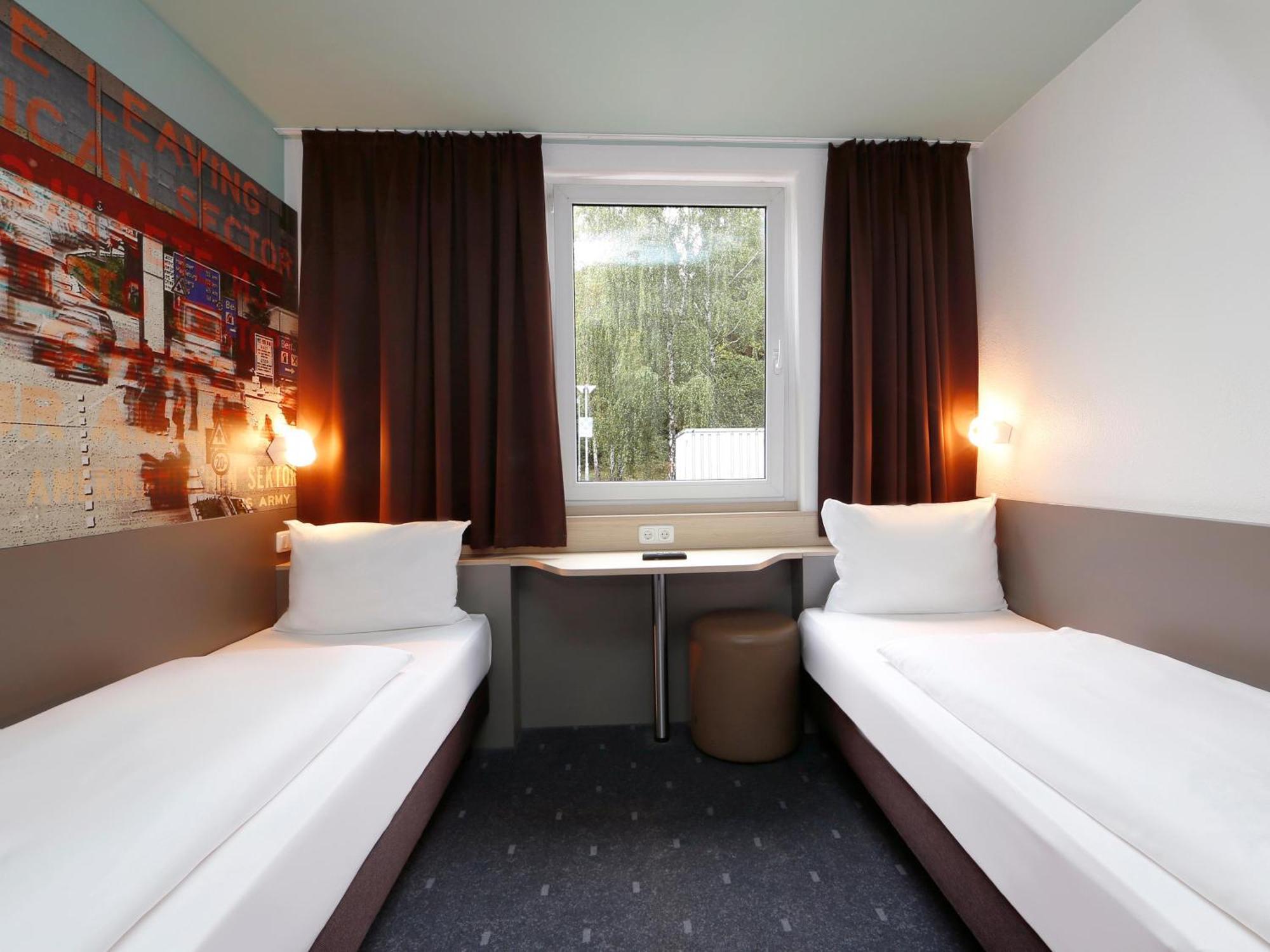 B&B Hotel Berlin-Dreilinden Kleinmachnow Exteriör bild