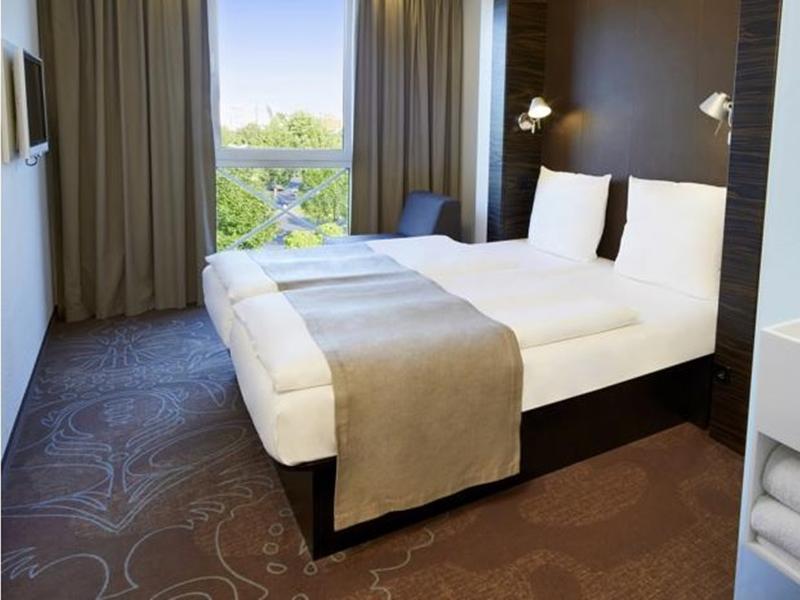 B&B Hotel Berlin-Dreilinden Kleinmachnow Exteriör bild